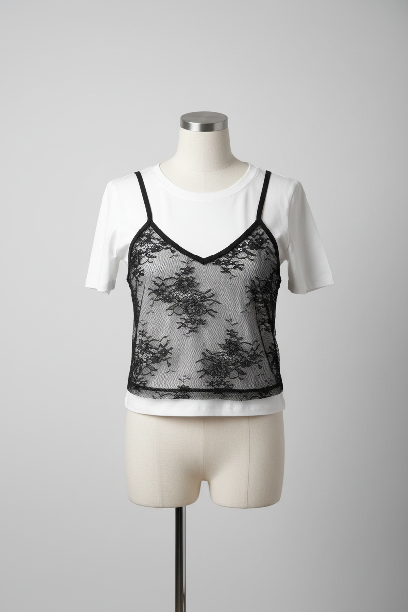 T-shirt cropped con top